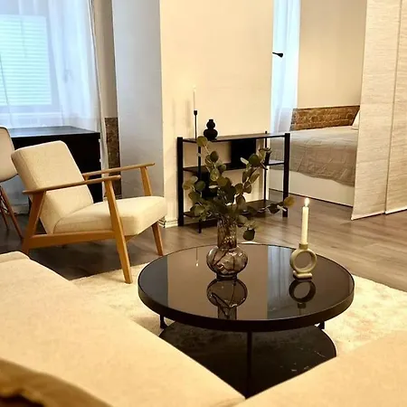 Wunderschoenes Im P-berg Mit Pkw Stellplatz Optional Buchbar ベルリン