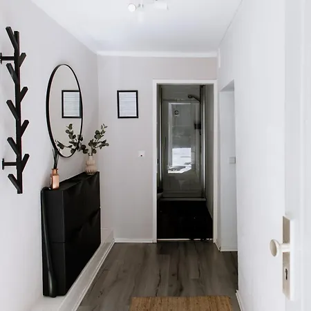 Wunderschoenes Im P-berg Mit Pkw Stellplatz Optional Buchbar Apartment *