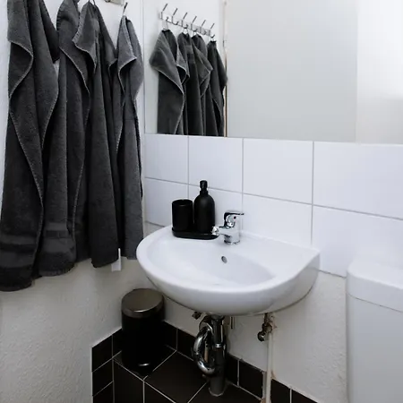 Wunderschoenes Im P-berg Mit Pkw Stellplatz Optional Buchbar 公寓 *